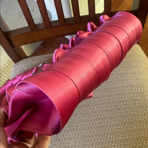 Harveys Barbie fushsia pink Lola satchel - Picture 4 of 7